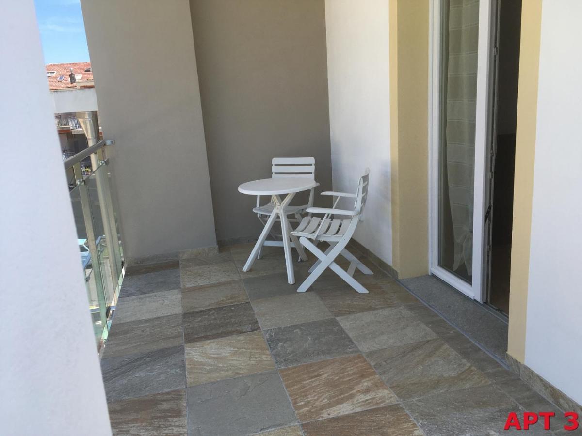 Agnese Apartments Diano Marina Esterno foto