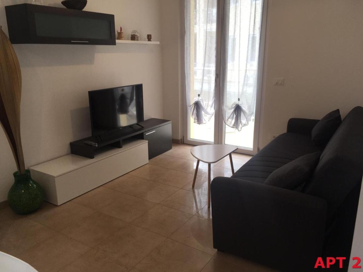Agnese Apartments Diano Marina Esterno foto